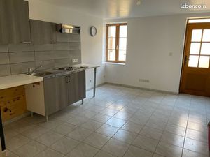 Appartement duplex 1 chambre - centre ville Beauchastel
