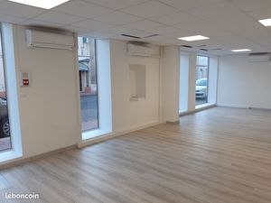 Local commercial / professionnel 53m²