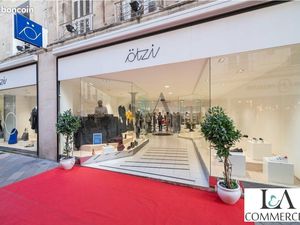 Local commercial 506 m²