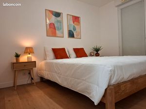 Magnifique T2 entièrement rénové et meublé - Résidence sécurisée - Place de stationnement 