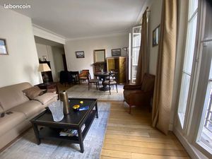 2/3 pièces typiquement parisien