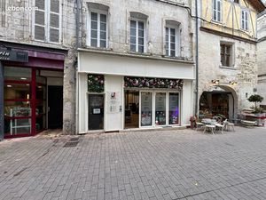 Local commercial ideal