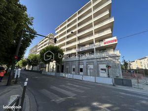 Local commercial 94 m²
