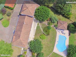 Ensemble de maisons pour gîtes ou chambres d hôtes