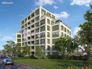 Local commercial 413 m²