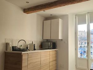 Studio refait à neuf - Place de la Bouquerie