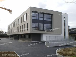 Bureaux 200 m²