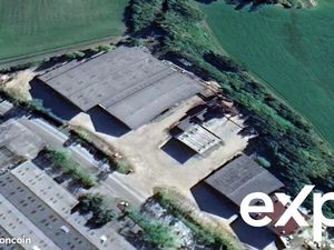 Local 2225 m² Montpezat-de-Quercy