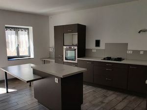 Maison de village avec jardin