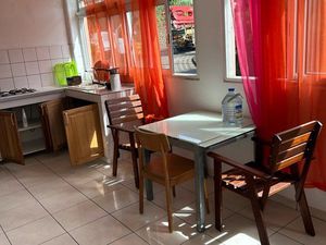 Loue Trois ilets Bourg F2 meublé 720/mois