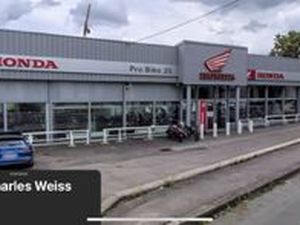 Batiment commercial 750 m²