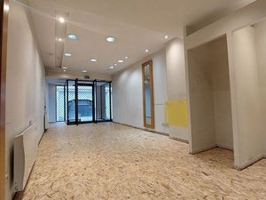 Local commercial 88 m² RODEZ