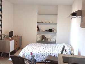 Studio 24m² secteur hôpital - parking privé