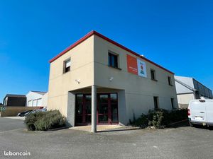 Local d'activité 735 m²