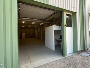 Cellule commerciale 105m²