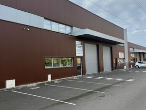 Local d'activité avec bureaux