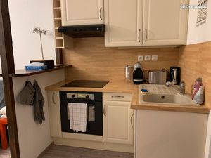 Beau F2 meublé et calme au centre-ville