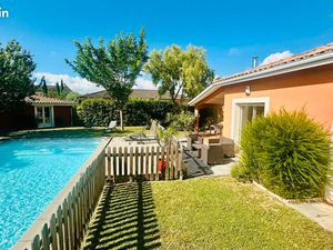 Maison 5 pièces + garage avec piscine et spa