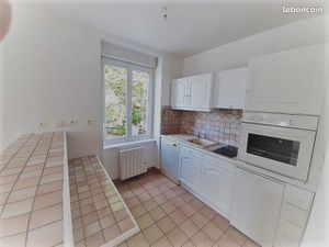 Saint Etienne sud F2