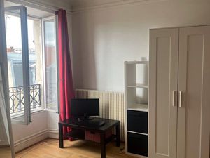 Studio neuf meublé hyper centre Reims / 545 par mois