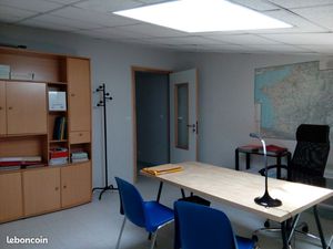 Bureau meublé 12m2 charges comprise