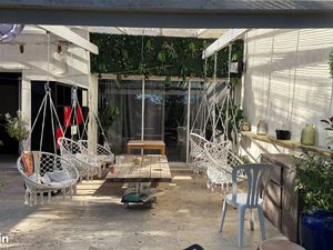 Maison 5 pièces 301 m²