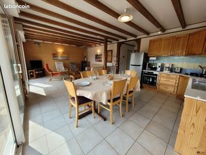 Maison lumineuse bord de mer