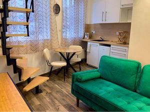 Magnifique studio en duplex au pied du métro Square Flandre