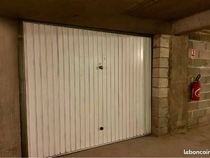 Garage fermé Facultés