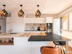 Appartement T4 penthouse de 114m² + 2 garages