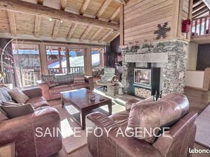 Au centre de la station de Sainte Foy