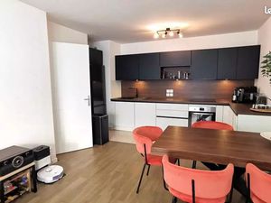 Bel appartement 2 pièces rénové et cosy ?