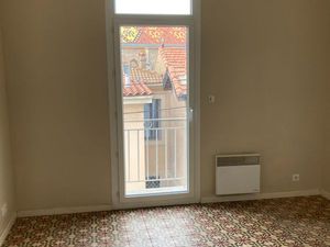 Appartement t3 quartier calme (arenes)