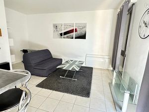 Joli studio rénové dans résidence sécurisée