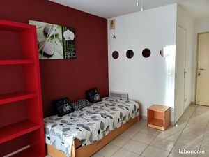 Studio meublé très clair 21m2 + Balcon