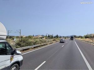 Bail commercial parc automobile – Emplacement n°1 / VISIBILITÉ AUTOROUTE