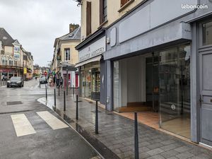 Local commercial 45 m² Évreux