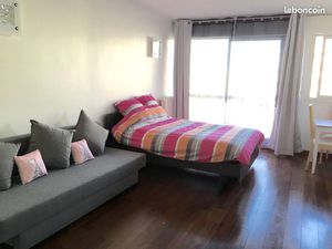 Grand Studio avec balcon Porte Orléans