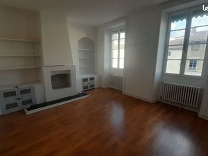 T4 lumineux Romans sur Isère