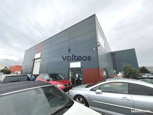 Local d'activité 385 m²