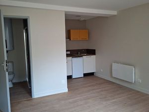 Studio neuf centre ville Thouars