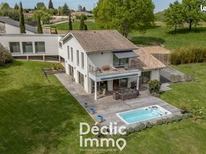 Villa 6 pièces 210 m²