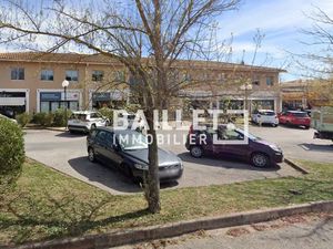 Bureaux 77 m² Tourrettes