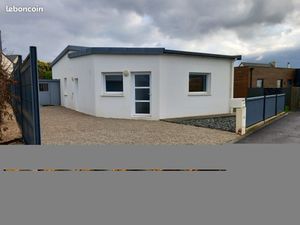 Maison à louer à Carantec