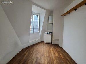 Pièce indépendante à Paris centre