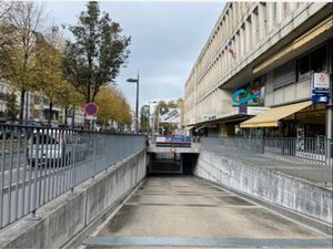 Place de parking sous-terrain Centre Deux