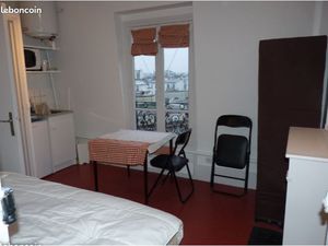 Neuilly - Très agréable chambre de service de 12 m2