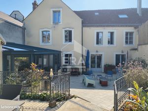 Propriété 16 pièces 288 m²