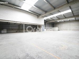 Local d'activité 1 150 m²