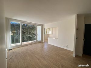 Appartement - 65m² - Buc - 78530